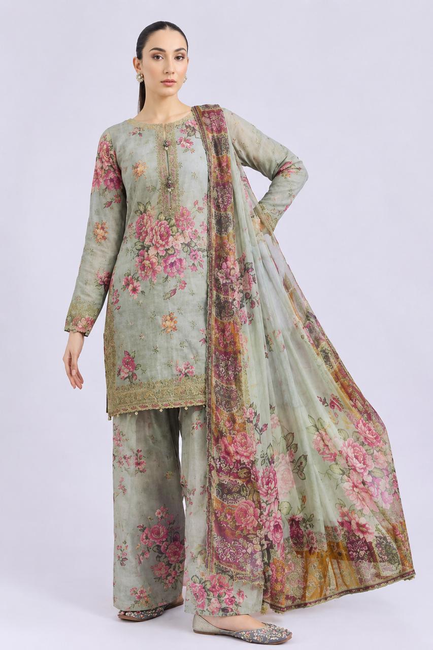 Mah-e-Noor 3pc winter Kaftaan Slik