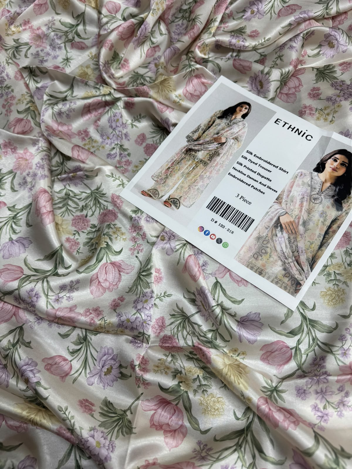 Mah-E-Noor 3pc winter Maria B Slik