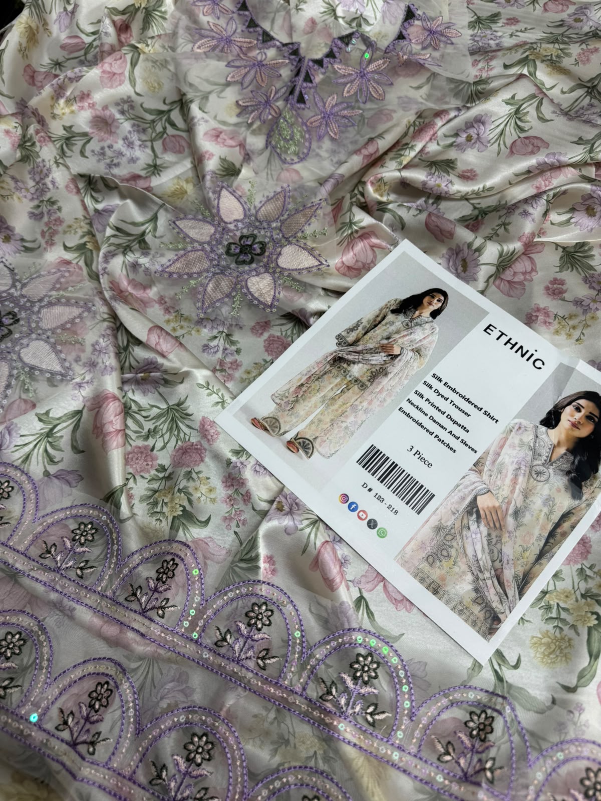 Mah-E-Noor 3pc winter Maria B Slik